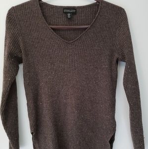 100% Wool Adrienne Vittadini Long Sleeve Top